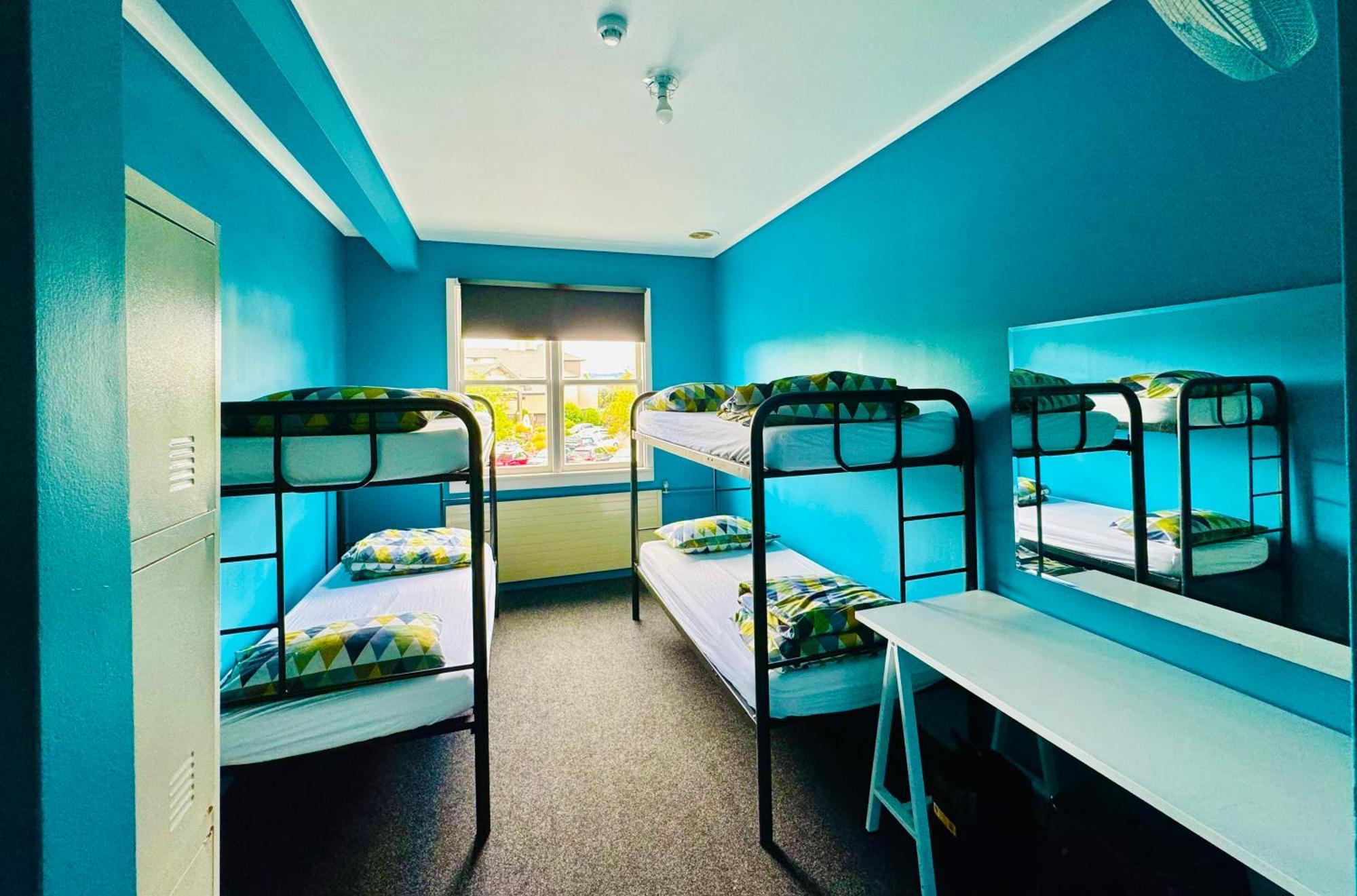 Crashpalace Backpackers Роторуа Екстер'єр фото
