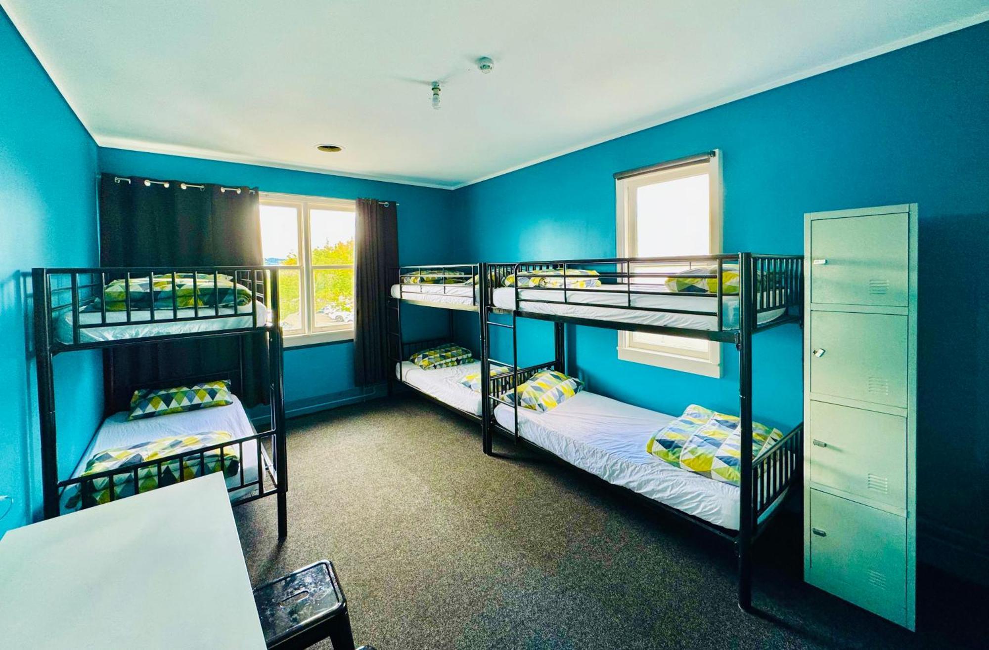 Crashpalace Backpackers Роторуа Екстер'єр фото