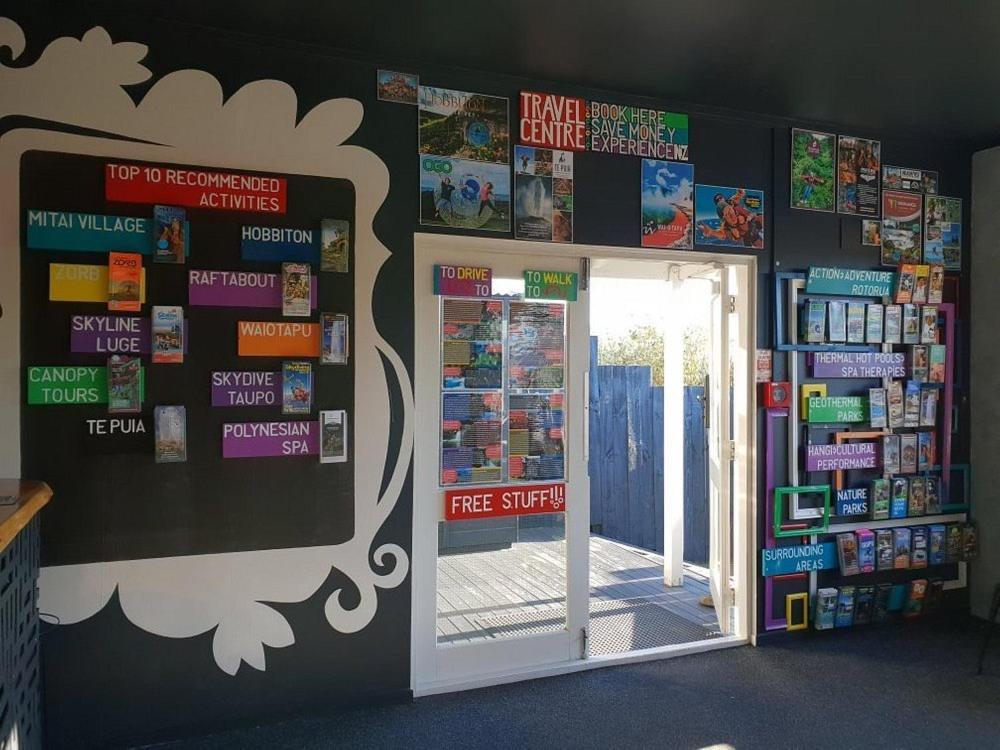 Crashpalace Backpackers Роторуа Екстер'єр фото