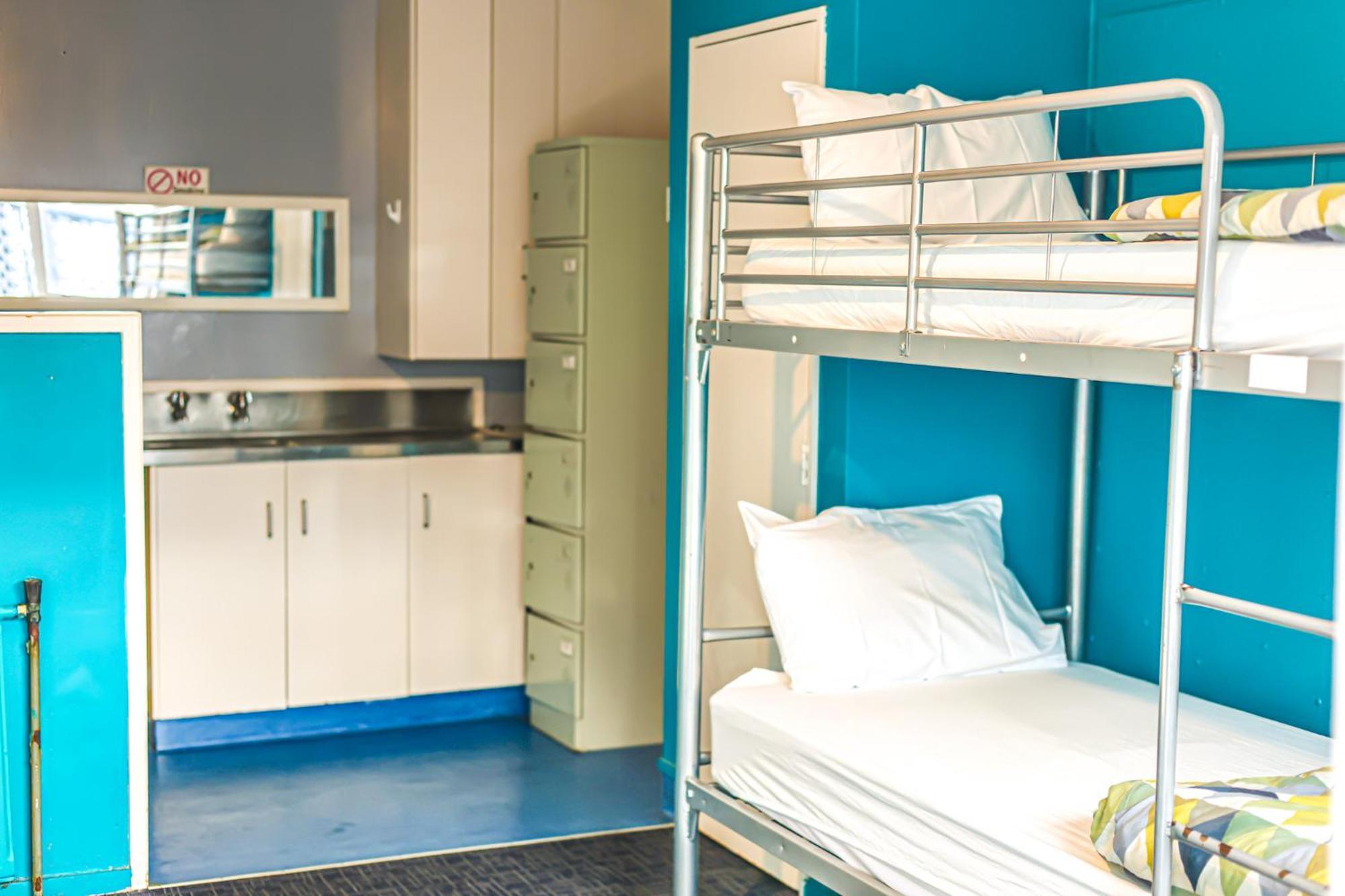 Crashpalace Backpackers Роторуа Екстер'єр фото