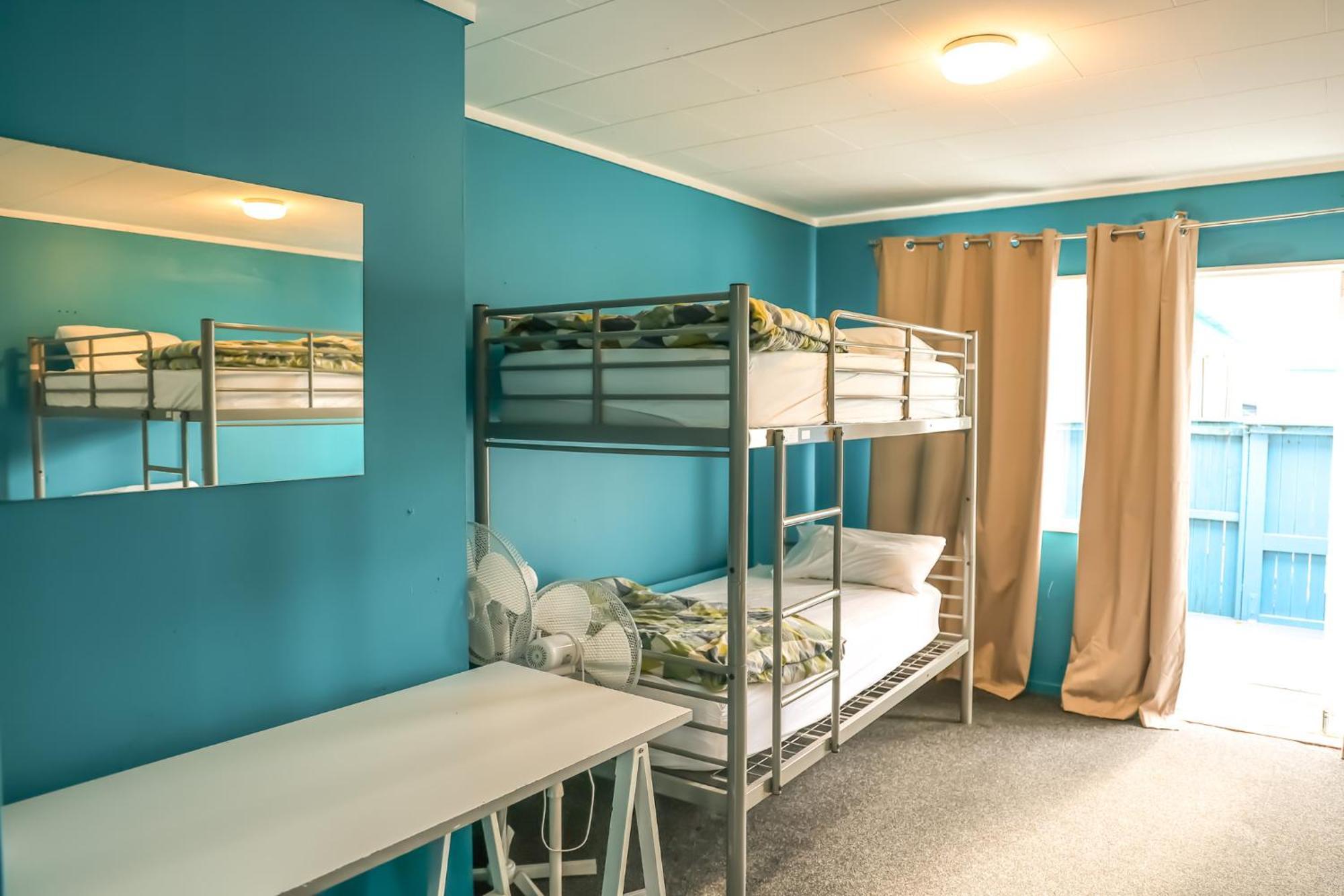 Crashpalace Backpackers Роторуа Екстер'єр фото